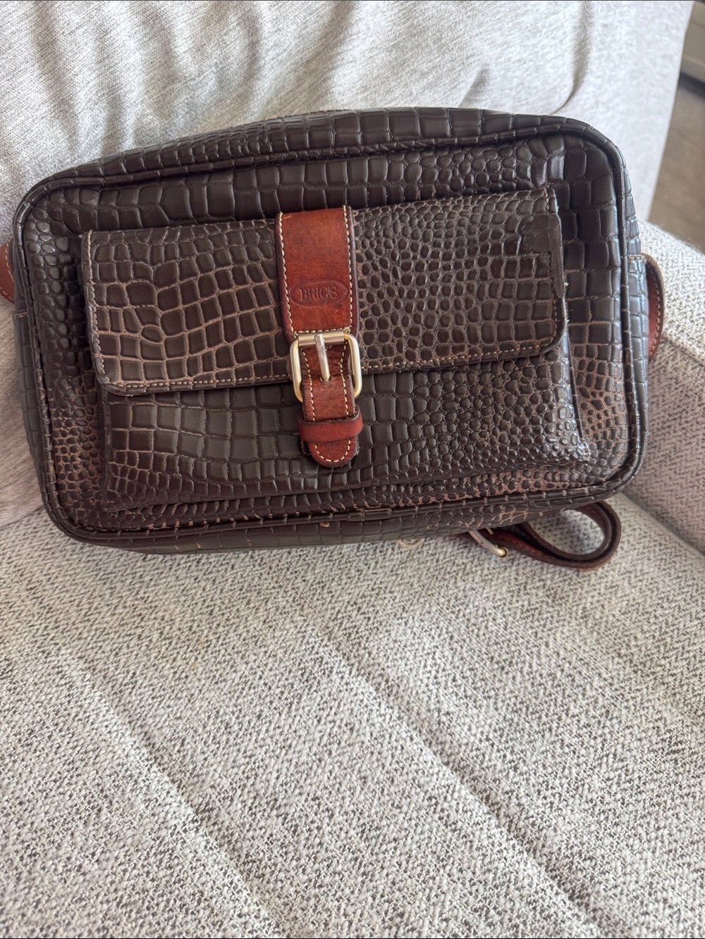 Vintage Bric’s My Safari Brown Croc Embossed Leather crossbody camera bag